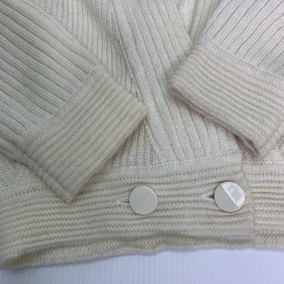 Vintage Cream Wrap Sweater Medium 90s Acrylic Blend Cardigan - Picture 7 of 8